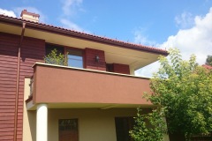 po 8 latac